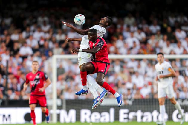May 14, 2026, Valencia, Valencia, SPAIN: Umar Sadiq of Valencia CF in action during the Spanish league, LaLiga EA Sports, football match played between Valencia CF and Rayo Vallecano at Mestalla stadium on May 14, 2026, in Valencia, Spain. Valencia CF V Rayo Vallecano - LaLiga EA Sports  - ZUMAa181 20260514_zaa_a181_047 Copyright: xIvanxTerronx