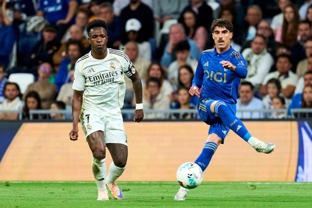 SOCCER- La Liga EA Sports match between Real Madrid CF and Real Oviedo at Santiago Bernabeu Stadium on May 14, 2026 in Madrid, Spain. Nacho Vidal of Real Oviedo and Vinicius Junior of Real Madrid CF during the La Liga EA Sports match between Real Madrid CF and Real Oviedo at Santiago Bernabeu Stadium on May 14, 2026 in Madrid, Spain. Madrid Madrid Spain EDITORIAL USE ONLY Copyright: xx SENISx-xCEBOLLAx xALFAQUIx dpphotos201817