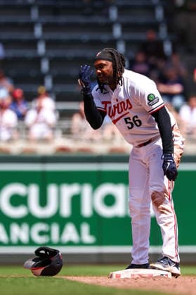 May 14, 2026, Minneapolis, Minnesota, USA: Minnesota Twins first baseman JOSH BELL (56) celebrates a RBI double during a MLB, Baseball Herren, USA Baseball game between the Miami Marlins and the Minnesota Twins at Target Field in Minneapolis, Minnesota on May 14th, 2026. ZUMA Press Wire. Minneapolis USA - ZUMAg254 20260514_zsp_g254_055 Copyright: xStevenxGarciax