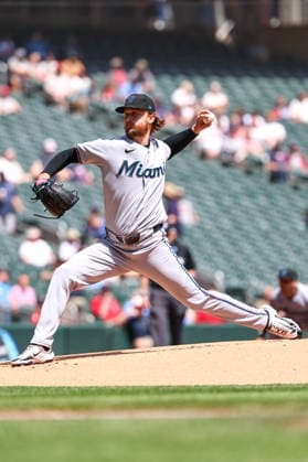 May 14, 2026, Minneapolis, Minnesota, USA: Miami Marlins starting pitcher BRAXTON GARRETT (20) pitches against the Minnesota Twins in the first inning during a MLB, Baseball Herren, USA Baseball game between the Miami Marlins and the Minnesota Twins at Target Field in Minneapolis, Minnesota on May 14th, 2026. ZUMA Press Wire. Minneapolis USA - ZUMAg254 20260514_zsp_g254_032 Copyright: xStevenxGarciax