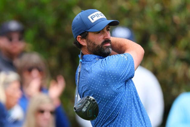 NEWTON SQUARE, PA - MAY 14: John Parry of England tees off at the first tee during round 1 of the 2026 PGA, Golf Herren Championship on May 14, 2026 at Aronimink Golf Club in Newtown Square, Pennsylvania. (Photo by Rich Graessle Icon Sportswire) GOLF: MAY 14 PGA PGA Championship EDITORIAL USE ONLY Icon260514254551