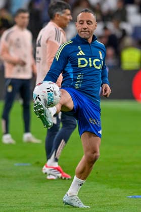 May 15, 2026, Madrid, Madrid, Spain: CAZORLA SANTI of Real Oviedo during the match corresponding to the thirty-six round of the 2025 26 First Division National League Championship between REAL MADRID C.F. Vs REAL OVIEDO, played at the Bernabeu Stadium on May 14, 2026, in Madrid, Spain. Madrid Spain - ZUMAc312 20260515_zsp_c312_089 Copyright: xOscarxManuelxSanchezx