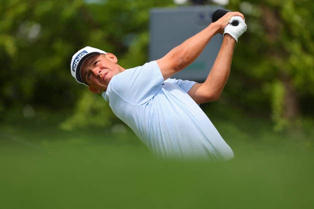 NEWTON SQUARE, PA - MAY 14: Sam Stevens of the United States tees off at the tenth tee during round 1 of the 2026 PGA, Golf Herren Championship on May 14, 2026 at Aronimink Golf Club in Newtown Square, Pennsylvania. (Photo by Rich Graessle Icon Sportswire) GOLF: MAY 14 PGA PGA Championship EDITORIAL USE ONLY Icon260514255821