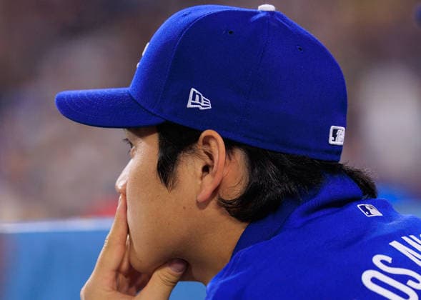 May 14, 2026, Los Angeles, California, USA: Shohei Ohtani 17 of the Los Angeles Dodgers roams the dugout after being rested in a regular season MLB, Baseball Herren, USA game against the San Francisco Giants on Thursday May 14, 2026 at Dodger Stadium in Los Angeles, California. Dodgers defeat Giants, 5-2. JAVIER ROJAS PI Dodgers Defeat Giants, 5-2 - ZUMAp124 20260514_zaa_p124_010 Copyright: xJavierxRojasx