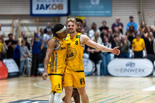 Phillip Montreal Russell (Bozic Estriche Knights Kirchheim, 01) Lucas Mayer (Bozic Estriche Knights Kirchheim, 08) GER, Bozic Estriche Knights Kirchheim vs. BG Goettingen, BARMER 2. Basketball Bundesliga, Playoffs Spiel 4, Saison 2025 2026, 14.05.2026 GER, Bozic Estriche Knights Kirchheim vs. BG Goettingen, BARMER 2. Basketball Bundesliga, Playoffs Spiel 4, Saison 2025 2026, 14.05.2026 Goeppingen Copyright: xEibner-Pressefoto NinaxSanderx EP_NSR