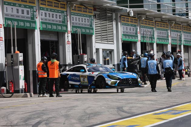 Nürburg, Deutschland 14.-17. Mai 2026: ADAC Ravenol 24h Rennen Nürburgring - 2026 - Freitag Qualifying Boxengasse - Pitlane Im Bild: 47 KCMG - Mercedes-AMG GT3 - (Nirei Fukuzumi JPN, Naoya Gamou JPN, Jesse Krohn FIN, David Pittard GBR) Nürburgring Rheinland Pfalz Copyright: xFotostandx xFabianxWernerx
