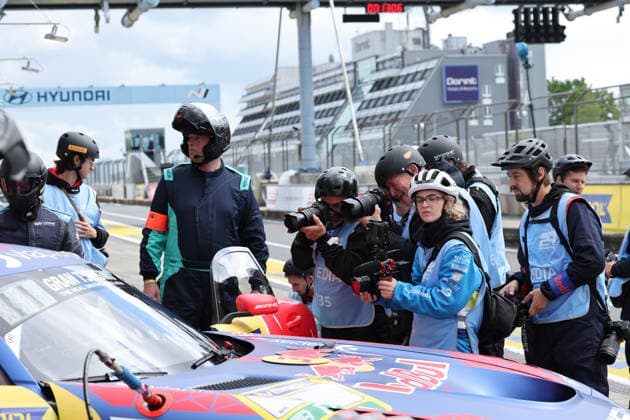 Nürburg, Deutschland 14.-17. Mai 2026: ADAC Ravenol 24h Rennen Nürburgring - 2026 - Freitag Qualifying Boxengasse - Pitlane Presse Press Bodyguard Im Bild: 3 Winward Racing - Mercedes-AMG GT3 - (Max Verstappen NED, Lucas Auer AUT, Jules Gounon AND, Daniel Juncadella ESP) Nürburgring Rheinland Pfalz Copyright: xFotostandx xFabianxWernerx