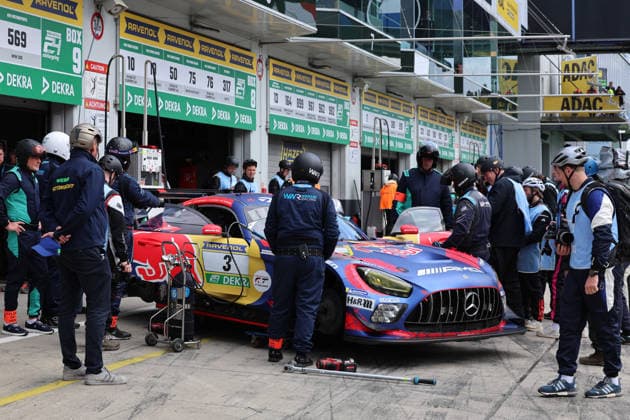 Nürburg, Deutschland 14.-17. Mai 2026: ADAC Ravenol 24h Rennen Nürburgring - 2026 - Freitag Qualifying Boxengasse - Pitlane Im Bild: 3 Winward Racing - Mercedes-AMG GT3 - (Max Verstappen NED, Lucas Auer AUT, Jules Gounon AND, Daniel Juncadella ESP) Nürburgring Rheinland Pfalz Copyright: xFotostandx xFabianxWernerx