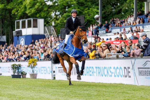 HAMBURG - 95. Deutsches Spring- und Dressur DERBY 2026, HAMBURG - 95. Deutsches Spring- und Dressur DERBY 2026 LOEHDEN Josch (GER), Comcalli Final TheurerTrucks 2GO Youngster Tour CSIYH1*: Int. jumping competition in two-phases for 7 & 8year old horses (1.35-1.40 m) Hamburg, Jenischpark, Derby Park Klein Flottbek 15. May 2026 -
