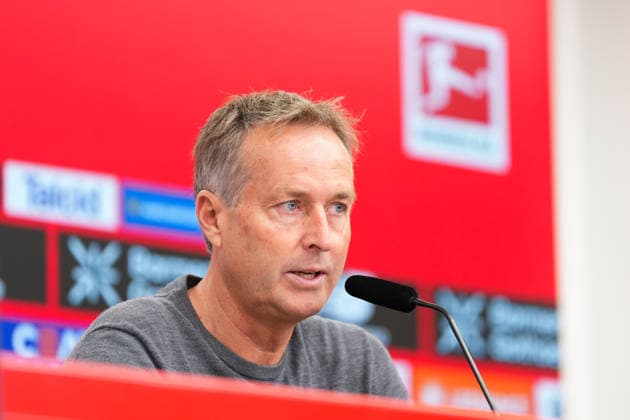 15.05.2026, xydrx, Fußball, Pressekonferenz Bayer 04 Leverkusen mit Cheftrainer Kasper Hjulmand vor dem Bundesliga Spiel gegen den Hamburger SV in der BayArena, Saison 2025 2026 DFB regulations prohibit any use of photographs as image sequences and or quasi-video. Copyright: HMBxMedia YannisxDreimann