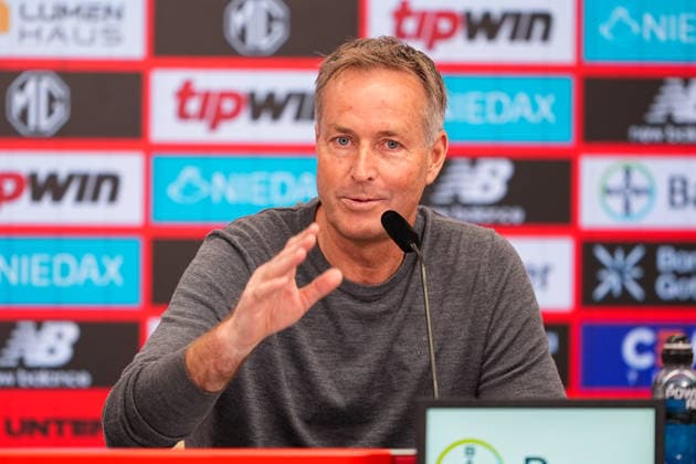 15.05.2026, xydrx, Fußball, Pressekonferenz Bayer 04 Leverkusen mit Cheftrainer Kasper Hjulmand vor dem Bundesliga Spiel gegen den Hamburger SV in der BayArena, Saison 2025 2026 DFB regulations prohibit any use of photographs as image sequences and or quasi-video. Copyright: HMBxMedia YannisxDreimann