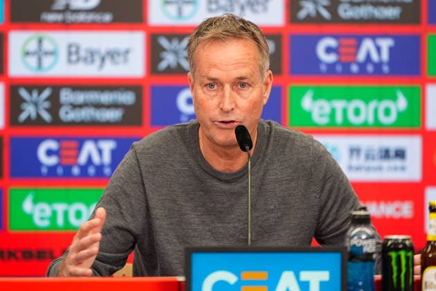 15.05.2026, xydrx, Fußball, Pressekonferenz Bayer 04 Leverkusen mit Cheftrainer Kasper Hjulmand vor dem Bundesliga Spiel gegen den Hamburger SV in der BayArena, Saison 2025 2026 DFB regulations prohibit any use of photographs as image sequences and or quasi-video. Copyright: HMBxMedia YannisxDreimann