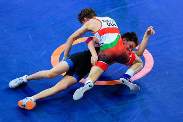 U17, U 17 Wrestling European Championships 48kg FS - Bogdan Sapojnic (GER) df. Emir Gyurzhan Dzhevatov (BUL)