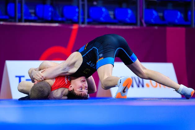 U17, U 17 Wrestling European Championships 48kg FS - Bogdan Sapojnic (GER) df. Ivan Astreika (BLR)