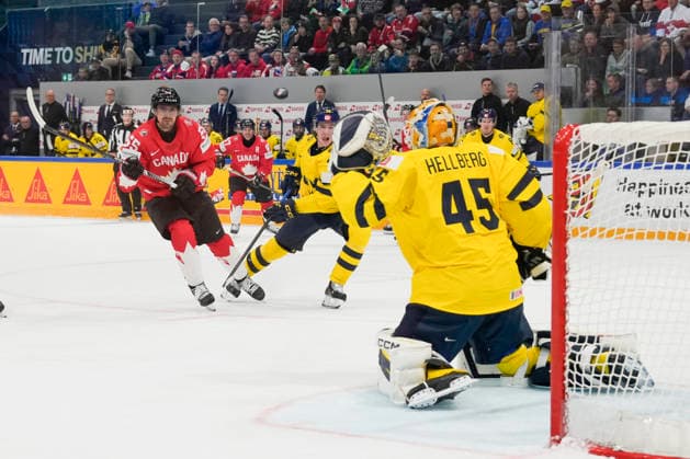 FRIBOURG, SWITZERLAND - MAY 15: goalkeeper Magnus Hellberg of Sweden in action during the 2026 IIHF Ice hockey, Eishockey World Championship, WM, Weltmeisterschaft Switzerland game between Canada and Sweden at BCF Arena on May 15, 2026 in Fribourg, Fribourg. Fribourg BCF Arena Fribourg Switzerland Copyright: xJustPictures.ch JarixPestelaccix jp-en-EuSpIm-JP6_JAR_Canada_Sweden_15May2026_00054