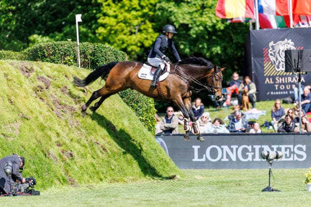 HAMBURG - Al Shira aa 95. Deutsches Spring- und Dressur DERBY 2026, HAMBURG - Al Shira aa 95. Deutsches Spring- und Dressur DERBY 2026 BLAU Clara (GER), Paul Al Shira aa Derby Tour Dreame presents: CSI4*: 2nd qualifier for the German Jumping-Derby, Int. jumping competition against the clock (1,50m) Hamburg, Jenischpark, Derby Park Klein Flottbek 15. May 2026 -