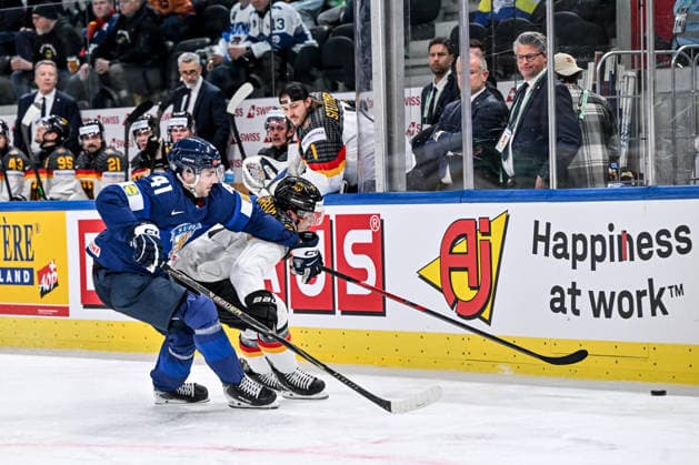 ZURICH, SWITZERLAND - MAY 15: Ville Heinola of Finland and Daniel Fischbuch of Germany in a battle for the puck during the 2026 IIHF Ice hockey, Eishockey World Championship, WM, Weltmeisterschaft Switzerland game between Finland and Germany at Swiss Life Arena on May 15, 2026 in Zurich, Zurich. Zurich Swiss Life Arena Zurich Switzerland Copyright: xJustPictures.ch AndreaxBrancax jp-en-EuSpIm-JP7_ANB_Fin_Ger_15052026_8600