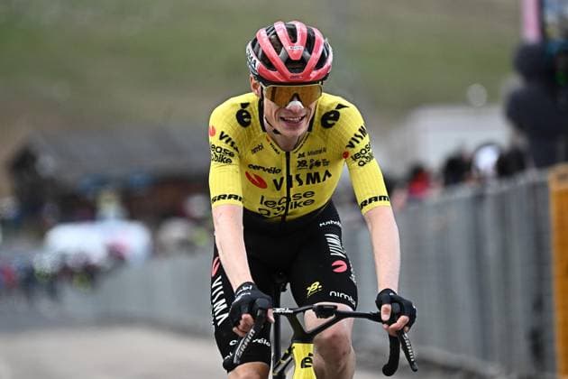 May 15, 2026, Blockhaus, ITALY: Danish rider Jonas Vingegaard Hansen .of Team Visma Lease A Bike, celebrate after crossing the finish line and win the after 7th stage of the 109 Giro d Italia 2026, cycling race over 244 km from Formia to Blockhaus, 15 May 2026. ANSA LUCA ZENNARO. Giro: Vingegaard Attacca Sul Blockhaus E Vince La 7 A Tappa  - ZUMAa110 20260515_zaf_a110_015 Copyright: xLucaxZennarox