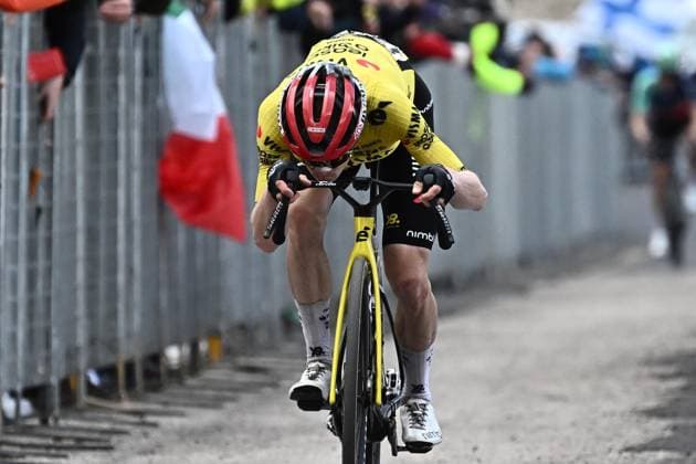 May 15, 2026, Blockhaus, ITALY: Danish rider Jonas Vingegaard Hansen .of Team Visma Lease A Bike, celebrate after crossing the finish line and win the after 7th stage of the 109 Giro d Italia 2026, cycling race over 244 km from Formia to Blockhaus, 15 May 2026. ANSA LUCA ZENNARO. Giro: Vingegaard Attacca Sul Blockhaus E Vince La 7 A Tappa  - ZUMAa110 20260515_zaf_a110_016 Copyright: xLucaxZennarox