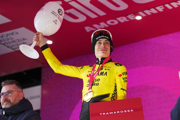 Denmark™s Jonas Vingegaard Hansen of Team Visma Lease A Bike stage winner celebrate on the podium after the during Stage 7 of the Giro d™Italia, from Formia to Blockhaus, Italy, Friday, May 15, 2026.  Copyright: xMassimoxPaolone LaPressex