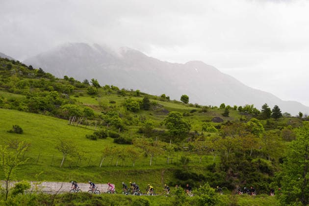 The pack rides during Stage 7 of the Giro d™Italia from Formia to Blockhaus, Italy. Friday May 15, 2026.  Copyright: xFabioxFerrarix xLaPressex