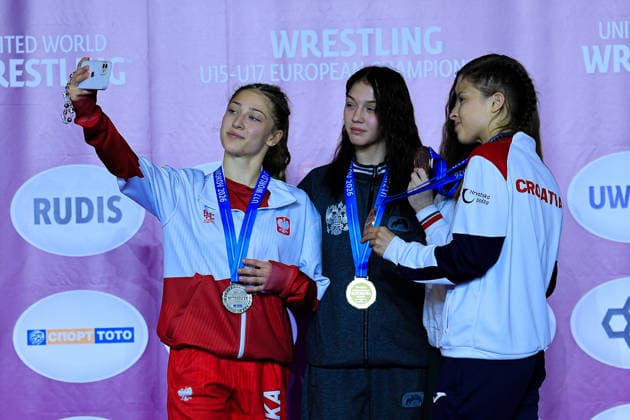 U17, U 17 Wrestling European Championships Podium 46kg WW - Gold: Alina Baranova (RUS), Silver: Julia Palka (POL), Bronze: Darya Nahornaya (BLR), Lara Blazekovic (CRO) Samokov Arena Samokov Bulgaria