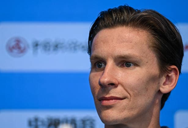 Wanda Diamond League Shanghai Keqiao 2026 - press conference, PK, Pressekonferenz SHAOXING, CHINA - MAY 15: Swedish distance running star Andreas Almgren is seen at a press conference on the eve of the Yangtze River Delta Athletics Diamond Gala, the Shanghai Keqiao leg and opening meeting of the 2026 Wanda Diamond League circuit, at the China Textile City Sports Center in Keqiao, Shaoxing, Zhejiang province, China, on May 15, 2026. Shanghai China Copyright: xSTRx originalFilename:str-wandadia260515_np8Ig.jpg