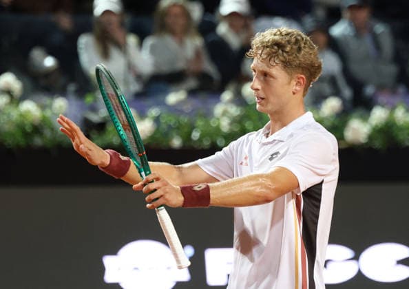 May 15, 2026, Rome, Lazio, Italy: MARTIN LANDALUCE of Spain during the match against D. Medvedev in the quarter-finals of tennis tournament ATP, Tennis Herren 1000 Internazionali BNL Dâ€⠢Italia, Rome, Italy. Landaluce lost 6:1, 4:6, 5:7. Tennis 2026, ATP Italian Open: Martin Landaluce 6:1, 4:6, 5:7 - ZUMAc278 20260515_zsp_c278_007 Copyright: xMarcinxCholewinskix