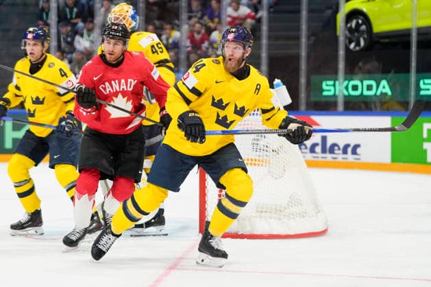 FRIBOURG, SWITZERLAND - MAY 15: Mattias Ekholm of Sweden R) in action during the 2026 IIHF Ice hockey, Eishockey World Championship, WM, Weltmeisterschaft Switzerland game between Canada and Sweden at BCF Arena on May 15, 2026 in Fribourg, Fribourg. Fribourg BCF Arena Fribourg Switzerland Copyright: xJustPictures.ch JarixPestelaccix jp-en-EuSpIm-JP6_JAR_Canada_Sweden_15May2026_00252