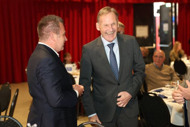 15.05.2026, Fussball, Saison 2025 2026, Ehrenamtsgala des Saarländischen Fußballverbandes, Präsident Hans-Joachim Watzke (Borussia Dortmund), Vize-Präsident Swen Hoffmann (SV 07 Elversberg) Neunkirchen Gebläsehalle Saarland Deutschland (DEU) Copyright: xSebastianxBachx