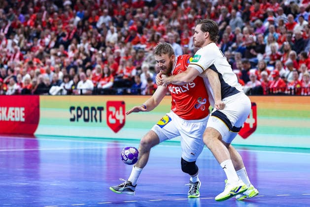 15.05.2026, xIAJx, Handball, Länderspiel, Testspiel, Dänemark - Deutschland, Royal Arena Kopenhagen: Thomas Arnoldsen (Dänemark 42) Johannes Golla (Deutschland 4) Dänemark