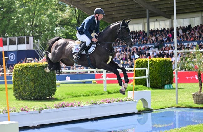 GER; Al Shira aa Deutsches Spring- & Dressur Derby Hamburg 15.05.2026, GER; Al Shira aa Deutsches Spring- & Dressur Derby Hamburg, Preis der Dreame.de - CSI4* Al Shira aa Derby Tour: 2. Qualifikation zum Deutsches Spring-Derby im Bild Michael Grimm (GER) auf Duplexx am Wassergraben