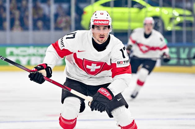 ZURICH, SWITZERLAND - MAY 15: Ken Jager of Switzerland in action during the 2026 IIHF Ice hockey, Eishockey World Championship, WM, Weltmeisterschaft Switzerland game between USA and Switzerland at Swiss Life Arena on May 15, 2026 in Zurich, Zurich. Zurich Swiss Life Arena Zurich Switzerland Copyright: xJustPictures.ch AndreaxBrancax jp-en-EuSpIm-JP7_ANB_US_Sui_15052026_9141