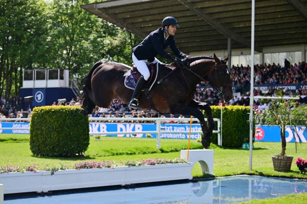GER; Al Shira aa Deutsches Spring- & Dressur Derby Hamburg 15.05.2026, GER; Al Shira aa Deutsches Spring- & Dressur Derby Hamburg, Preis der Dreame.de - CSI4* Al Shira aa Derby Tour: 2. Qualifikation zum Deutsches Spring-Derby im Bild 3.PLatz Charles Hubert Chiche (LUX) auf Andain du Thalie am Wassergraben