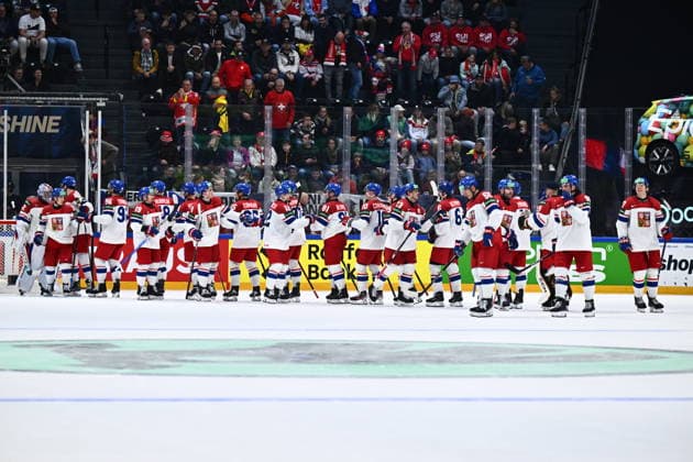 Czech players celebrate after winning the IIHF World Championship, WM, Weltmeisterschaft Group B match Czech Republic vs Denmark on May 15, 2026, Fribourg, Switzerland. (CTKxPhoto RadekxPetrasek) CTKPhotoP2026051509209  CTKPhotoP2026051509209