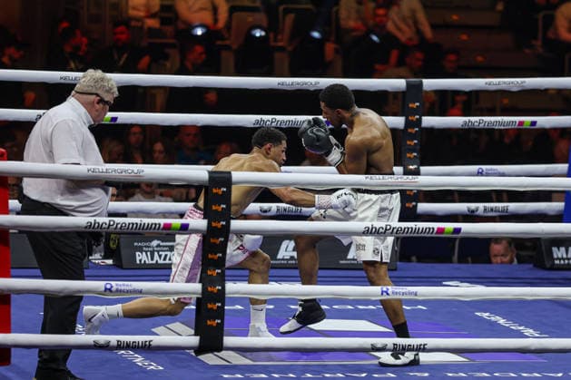 Oluwole Ciosek vs. Shae Green beim Ringside Series 2026 - Night of Heavyweights am 15.05.26 in SAP Arena, Mannheim xamx Foto: Alfio Marino