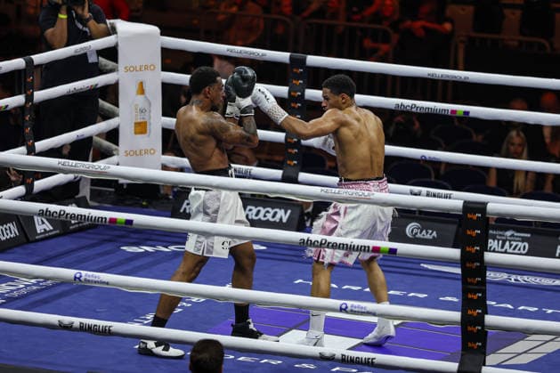 Oluwole Ciosek vs. Shae Green beim Ringside Series 2026 - Night of Heavyweights am 15.05.26 in SAP Arena, Mannheim xamx Foto: Alfio Marino