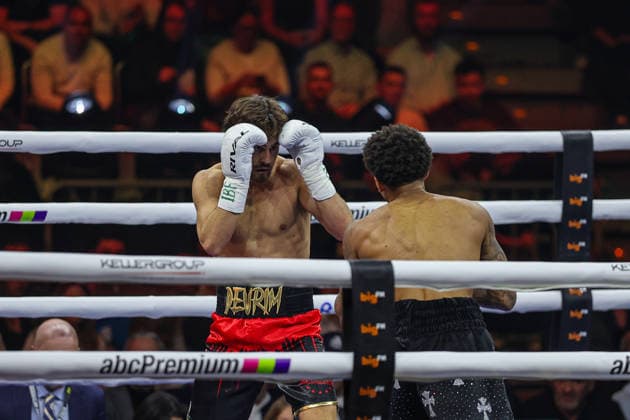 Devrim Gökduman vs. Franklyn Dwomoh beim Ringside Series 2026 - Night of Heavyweights am 15.05.26 in SAP Arena, Mannheim xamx Foto: Alfio Marino
