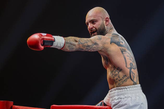 Freude bei Edmon Avagyan nach seinem Sieg Edmon RInglife Avagyan vs. Patrick Fiala beim Ringside Series 2026 - Night of Heavyweights am 15.05.26 in SAP Arena, Mannheim xamx Foto: Alfio Marino