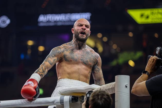 Freude bei Edmon Avagyan nach seinem Sieg Edmon RInglife Avagyan vs. Patrick Fiala beim Ringside Series 2026 - Night of Heavyweights am 15.05.26 in SAP Arena, Mannheim xamx Foto: Alfio Marino