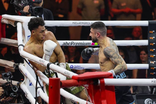 Alexander Okafor vs. Elija Ülküseven beim Ringside Series 2026 - Night of Heavyweights am 15.05.26 in SAP Arena, Mannheim xamx Foto: Alfio Marino