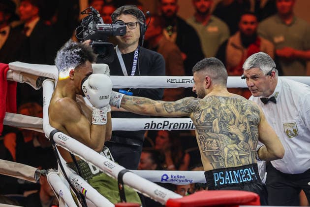 Alexander Okafor vs. Elija Ülküseven beim Ringside Series 2026 - Night of Heavyweights am 15.05.26 in SAP Arena, Mannheim xamx Foto: Alfio Marino