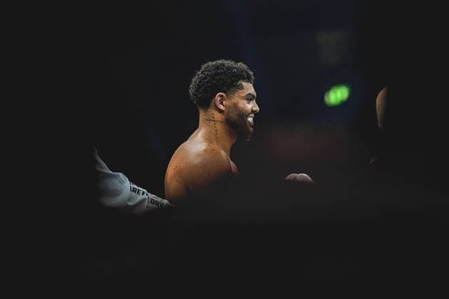 Nahaufnahme von Emanuel Odiase (903; VIP) im Ring bei der Ringside Zone – Night of the Heavyweights in der SAP Arena. Ringside, 15.05.2026, Mannheim, SAP Arena