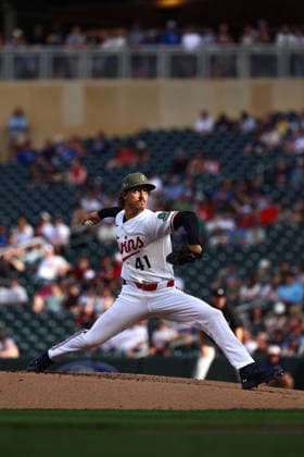 May 15th, 2026: Minnesota Twins starting pitcher Joe Ryan (41) pitches in the first inning during a MLB, Baseball Herren, USA Baseball game between the Milwaukee Brewers and the Minnesota Twins at Target Field in Minneapolis, Minnesota. CSM MLB 2026: Brewers Vs Twins MAY 15  - ZUMAc04_ 20260515_zma_c04_021 Copyright: xStevenxGarciax