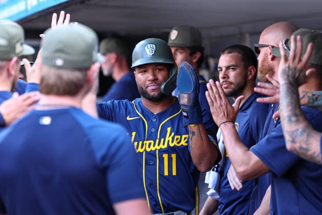 May 15th, 2026: Milwaukee Brewers left fielder Jackson Chourio (11) celebrates in the dugout after scoring on a RBI single hit by Milwaukee Brewers catcher William Contreras (24) in the first inning during a MLB, Baseball Herren, USA Baseball game between the Milwaukee Brewers and the Minnesota Twins at Target Field in Minneapolis, Minnesota. CSM Minneapolis USA - ZUMAc04_ 20260515_zma_c04_017 Copyright: xStevenxGarciax