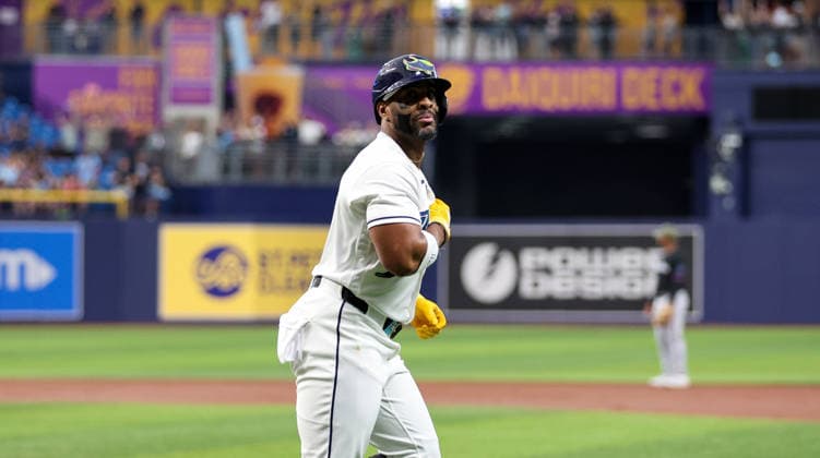 May 15, 2026, U.S.: Tampa Bay Rays designated hitter YANDY DoÂAZ (2) gestures to the Rays dugout after hitting a home run during the first inning against the Miami Marlins. The Tampa Bay Rays hosted the Miami Marlins at Tropicana Field in St. Petersburg, FL. MLB, Baseball Herren, USA 2026: Miami Marlins At Tampa Bay Rays  - ZUMAm299 20260515_znp_m299_001 Copyright: xTaylorxMcFeex