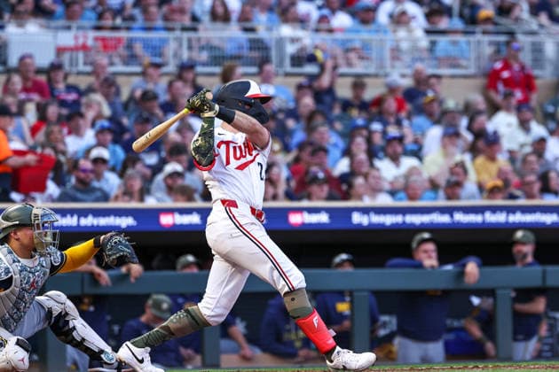 May 15th, 2026: Minnesota Twins first baseman Kody Clemens (2) hits a single in the seventh inning during a MLB, Baseball Herren, USA Baseball game between the Milwaukee Brewers and the Minnesota Twins at Target Field in Minneapolis, Minnesota. CSM MLB 2026: Brewers Vs Twins MAY 15  - ZUMAc04_ 20260515_zma_c04_031 Copyright: xStevenxGarciax