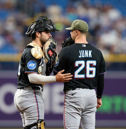 May 15, 2026, U.S.: Miami Marlins pitcher JANSON JUNK (26) and catcher JOE MACK (80) meet on the mound during a game against the Miami Marlins. The Tampa Bay Rays hosted the Miami Marlins at Tropicana Field in St. Petersburg, FL. MLB, Baseball Herren, USA 2026: Miami Marlins At Tampa Bay Rays  - ZUMAm299 20260515_znp_m299_007 Copyright: xTaylorxMcFeex