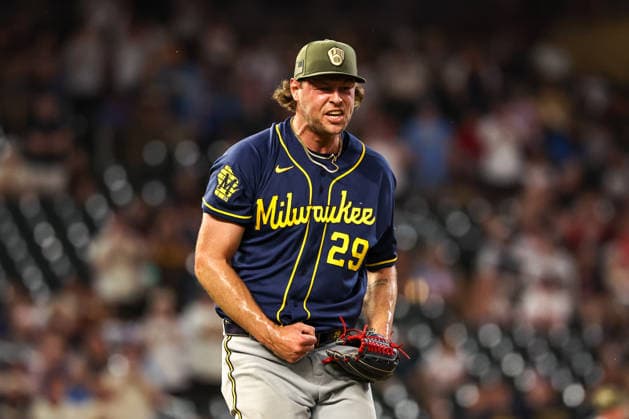 MLB, Baseball Herren, USA 2026: Brewers Vs Twins MAY 15 May 15th, 2026: Milwaukee Brewers pitcher Trevor Megill (29) celebrates the win in the ninth inning during a MLB Baseball game between the Milwaukee Brewers and the Minnesota Twins at Target Field in Minneapolis, Minnesota. Steven Garcia CSM (Credit Image: Â Steven Garcia Cal Media) Minneapolis Minnesota USA EDITORIAL USE ONLY Copyright: xx ZUMA-20260515_zma_c04_051.jpg StevenxGarciax csmphotothree490522