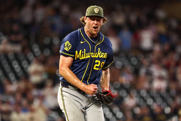 MLB, Baseball Herren, USA 2026: Brewers Vs Twins MAY 15 May 15th, 2026: Milwaukee Brewers pitcher Trevor Megill (29) celebrates the win in the ninth inning during a MLB Baseball game between the Milwaukee Brewers and the Minnesota Twins at Target Field in Minneapolis, Minnesota. Steven Garcia CSM (Credit Image: Â Steven Garcia Cal Media) Minneapolis Minnesota USA EDITORIAL USE ONLY Copyright: xx ZUMA-20260515_zma_c04_049.jpg StevenxGarciax csmphotothree490524